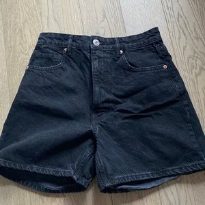 Mom style black zara jean shorts